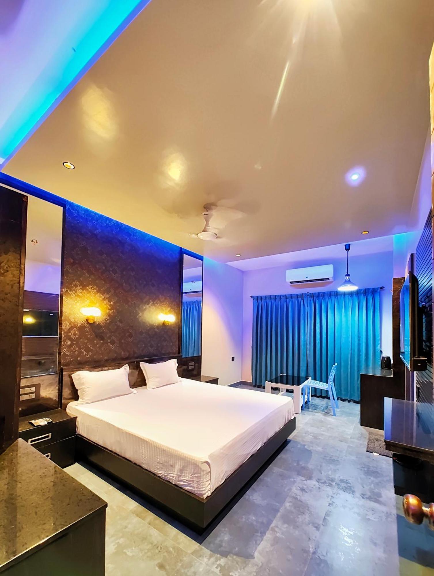 Hotel M S Residency