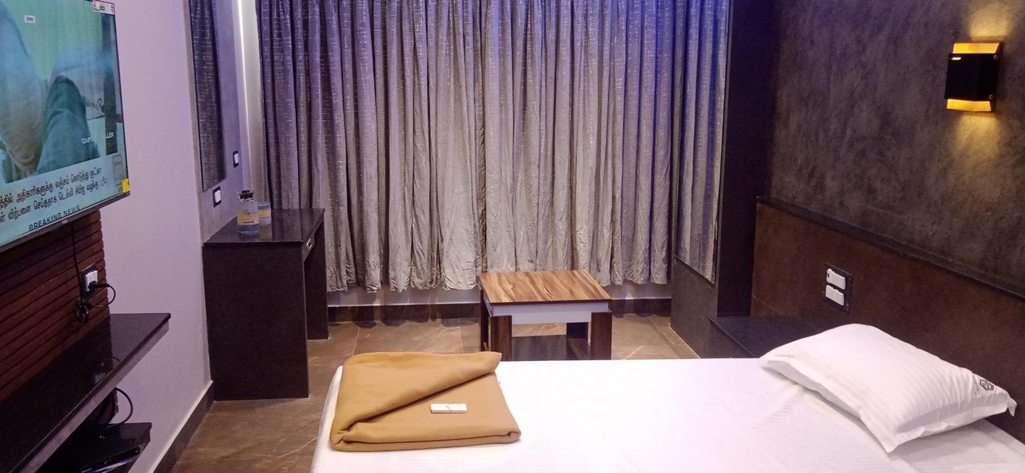 Hotel M S Residency